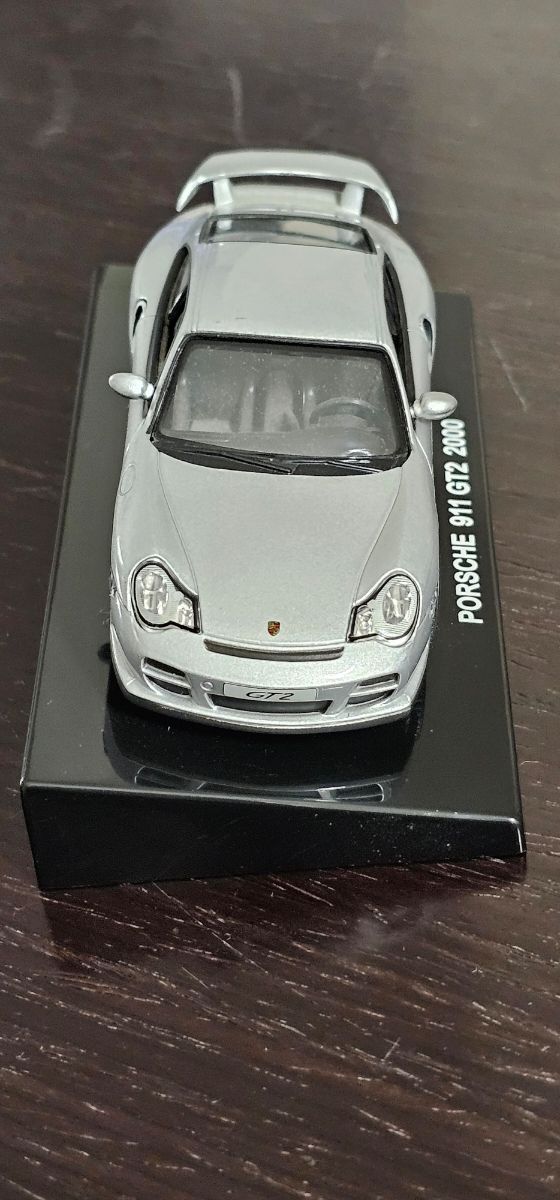 Porsche 911 GT2 2000 1/43