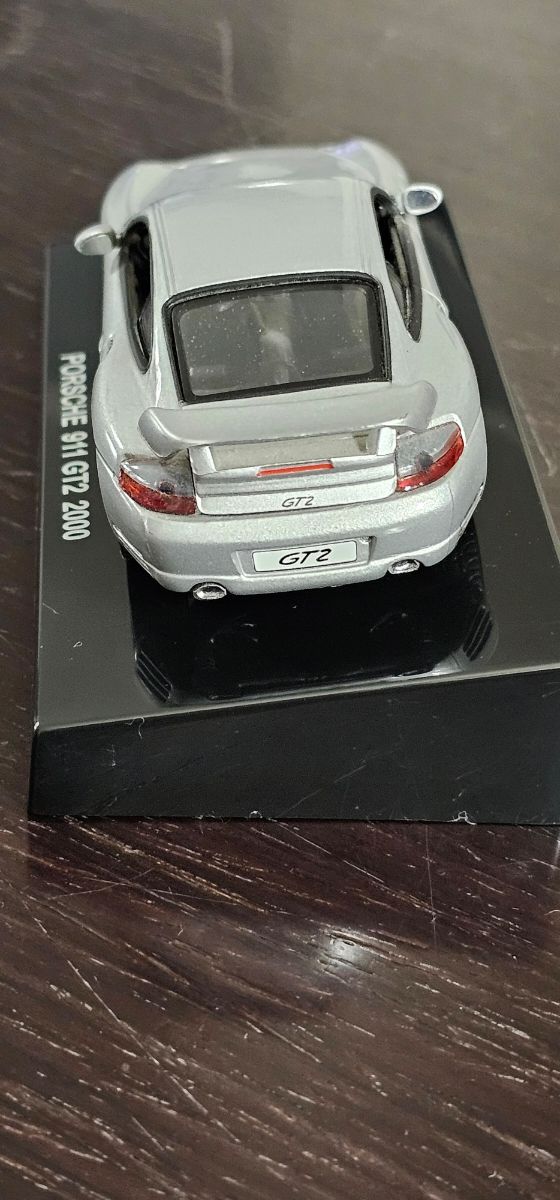 Porsche 911 GT2 2000 1/43