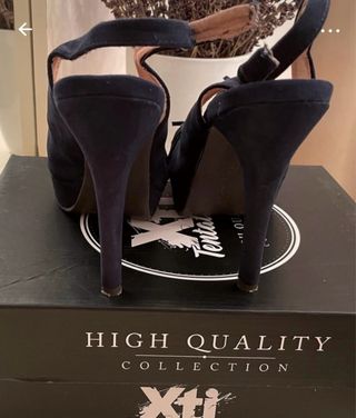 Zapatos de tacón. Xti. Talla 39