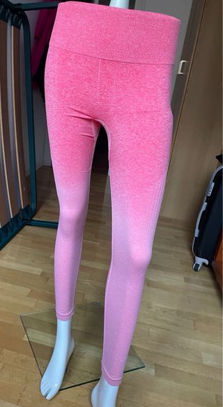 Legging a estrenar Stradivarius coleccion deporte