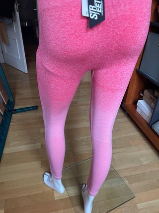 Legging a estrenar Stradivarius coleccion deporte