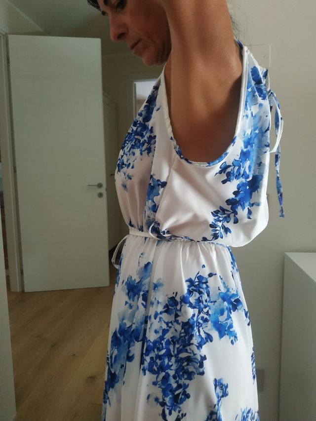 Vestito casual a fiori bianco-blue 10% descuento