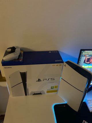 Playstation 5 slim con discetera nueva 