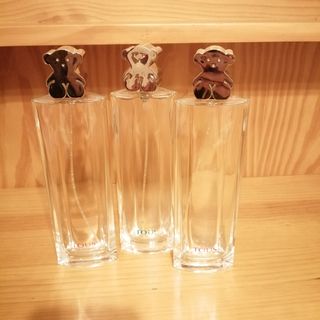 Bottiglie di profumo vuote