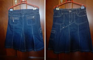 Falda vaquera corte evasé. Talla M