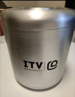 Cubitera enfriador botellas acero inoxidable.