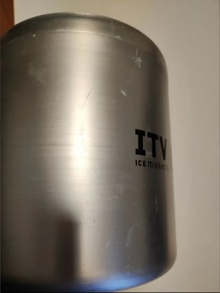 Cubitera enfriador botellas acero inoxidable.