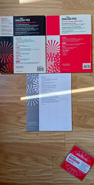 Libros inglés New English file