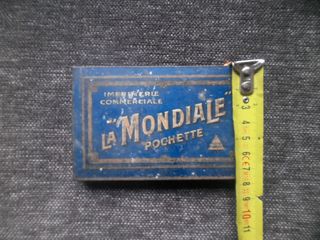 Antigua caja imprenta la mondiale