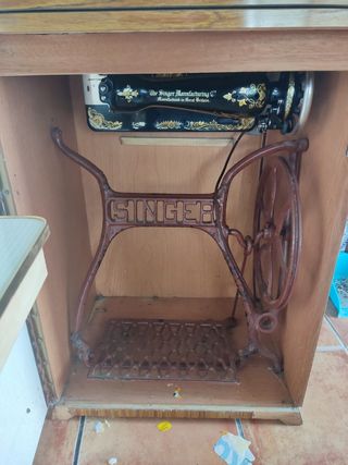 Maquina de coser singer