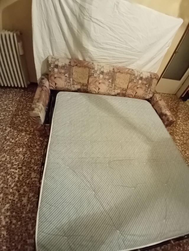 Divano letto trattabile