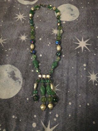 Collana con pietre dure verde