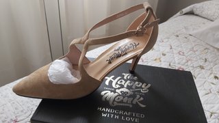 Zapatos tacon beig piel
