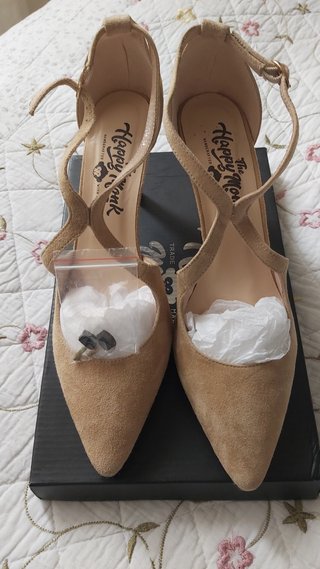 Zapatos tacon beig piel