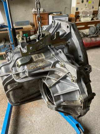 Caja cambio R- Laguna 2   PK6   002