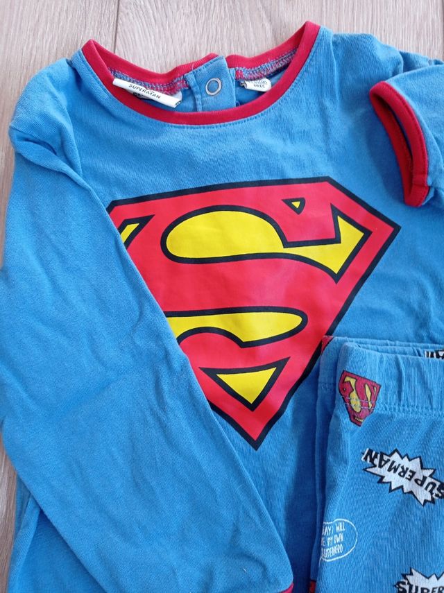 Pijama Superman.Talla 24 meses