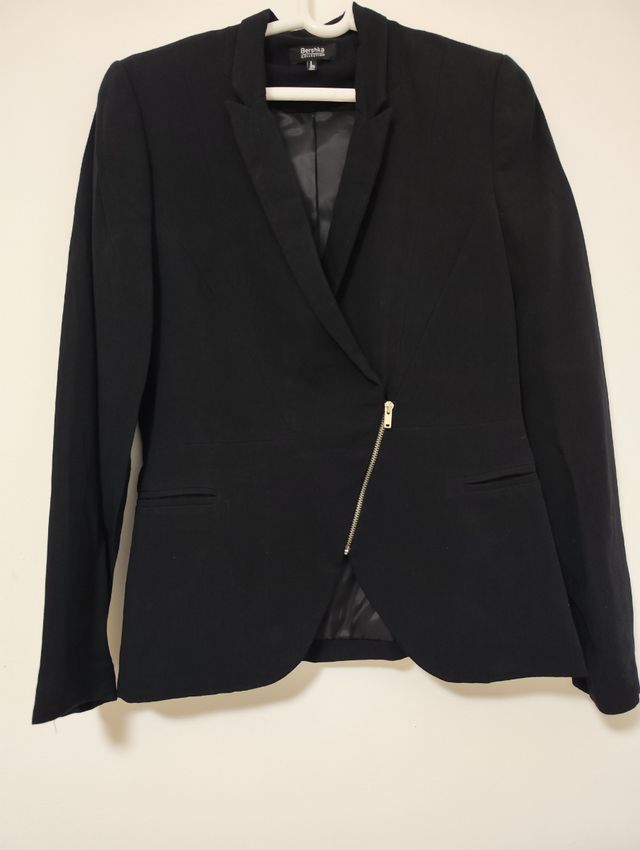Chaqueta negra Bershka T/L