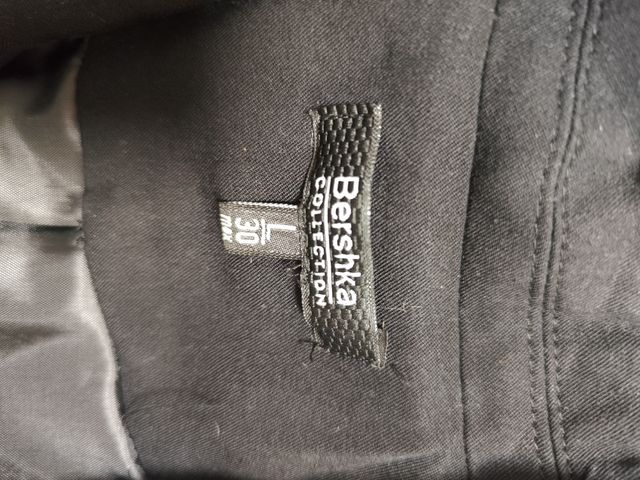 Chaqueta negra Bershka T/L