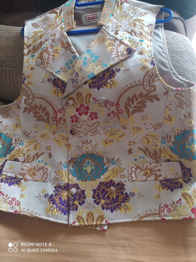 Traje saraguei t.42/44