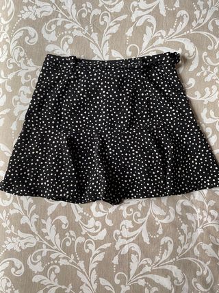 Falda pantalón Stradivarius talla M topos