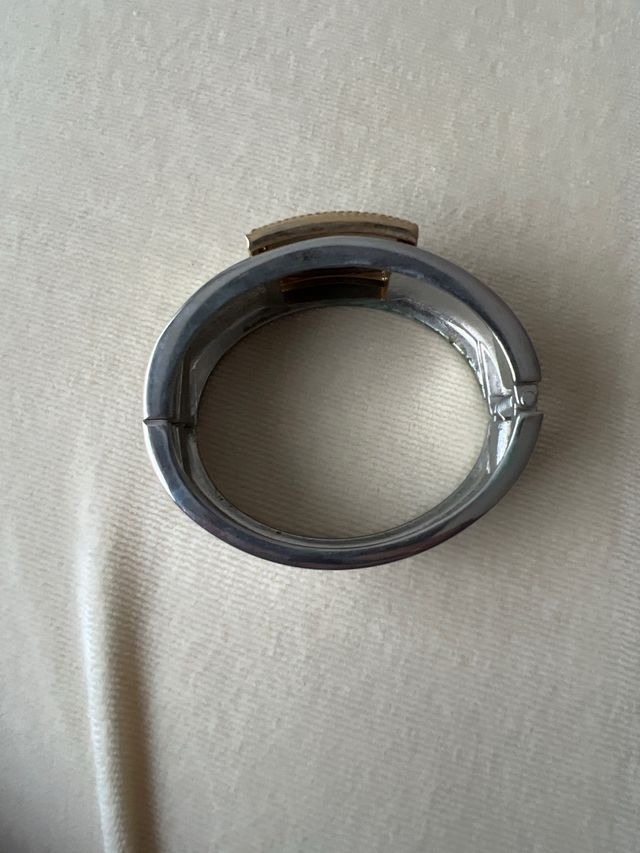 pulsera que se adapta a cualquier muñeca