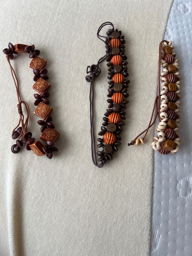 pulseras de madera