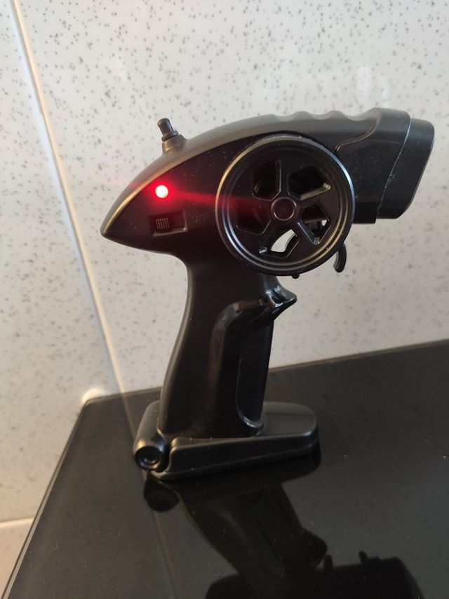 Carros de controlo de rádio