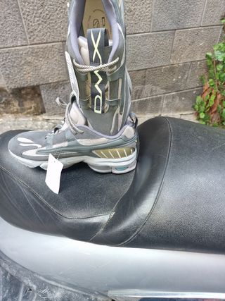 Reebok LTD dmx 6 run