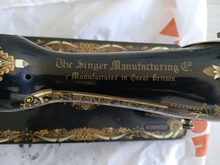 Maquina de coser singer