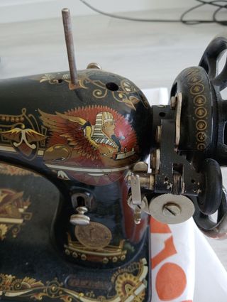 Maquina de coser singer