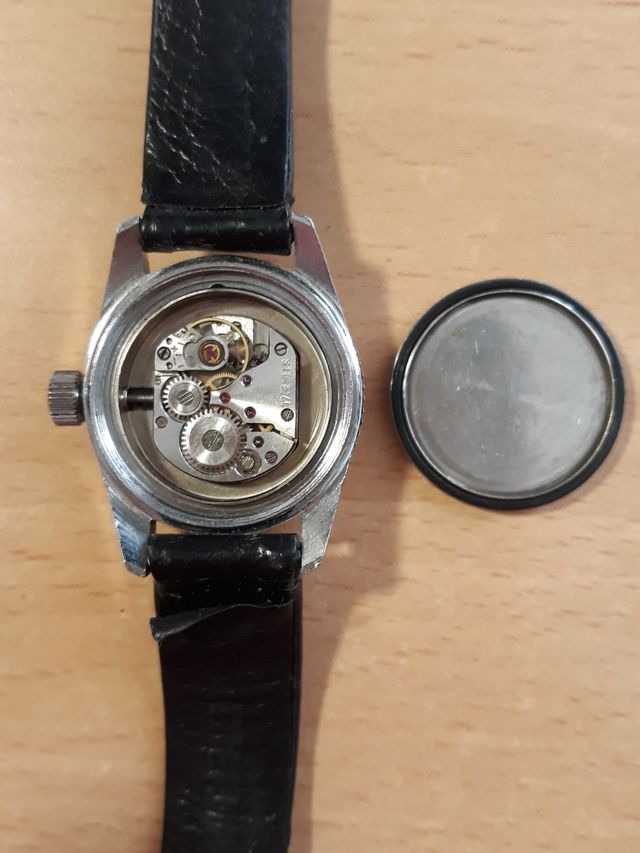 RELOJ MECANICO MARCA DIAMANT