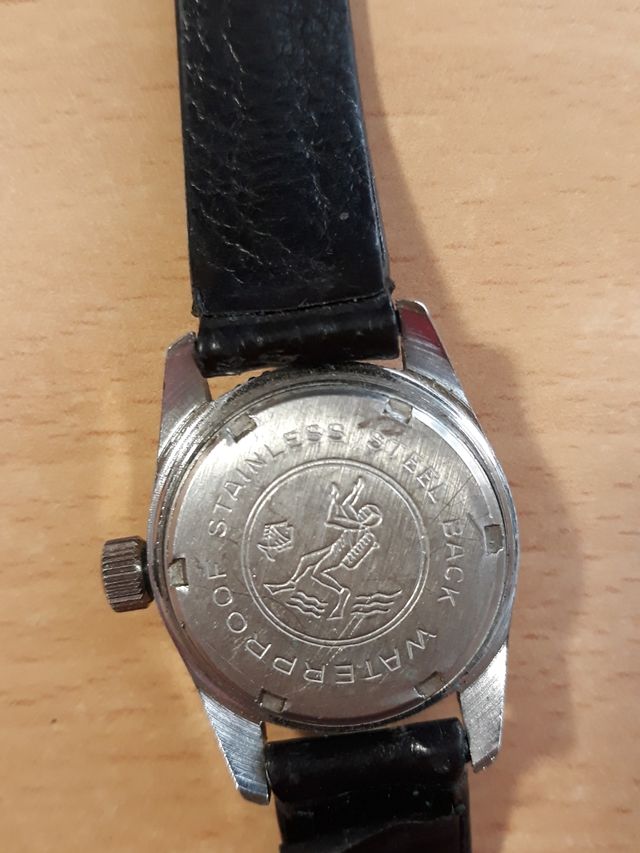 RELOJ MECANICO MARCA DIAMANT