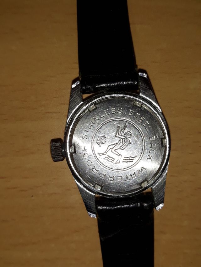 RELOJ MECANICO MARCA DIAMANT