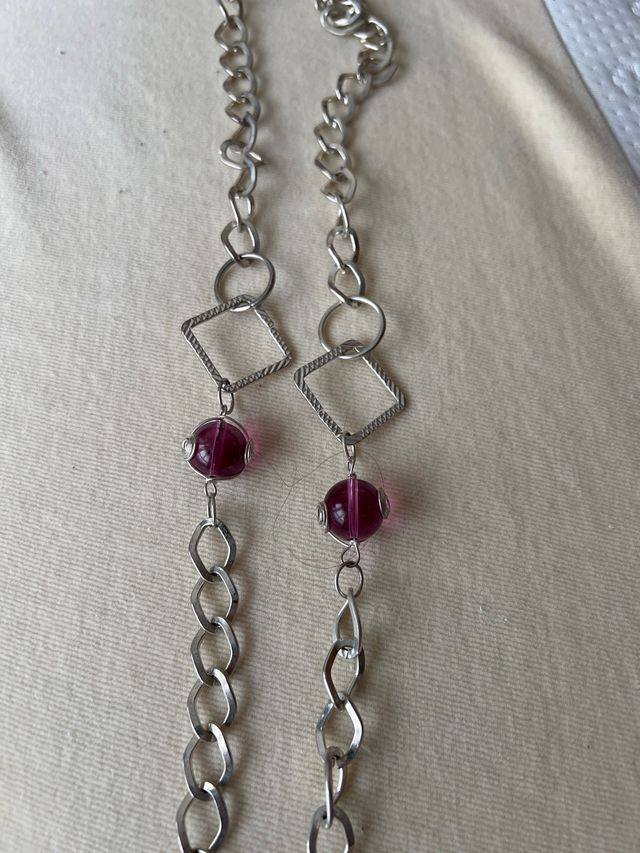 collar color plata y morado