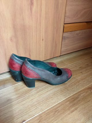 Zapatos piel bicolor Hispanitas
