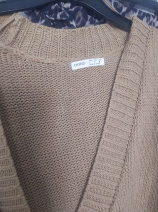 Chaqueta grande Oysho, talla L, en 12€