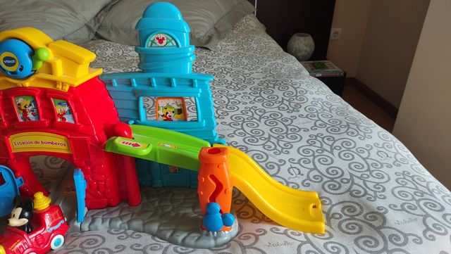 Circuito coche de Mickey Mouse