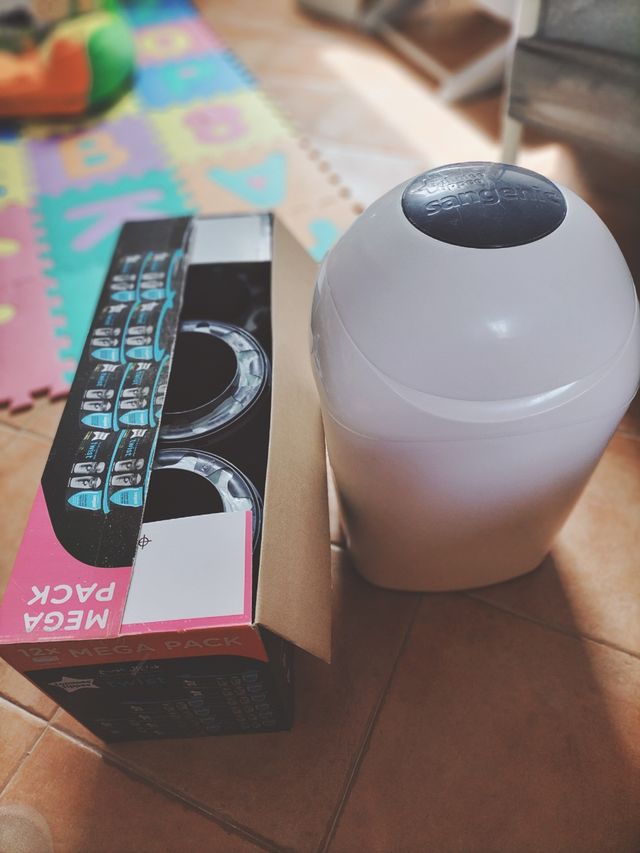 Pañalera Tommee Tippee +11 recambios originales 