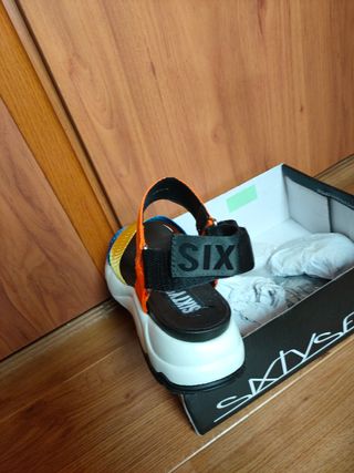Sandalias SixtySeven