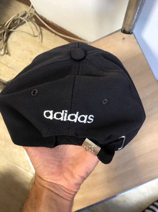 gorra adidas