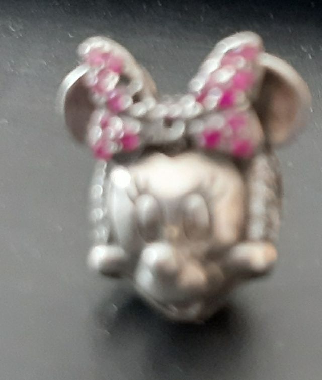 Clip Pandora Minni Disney.