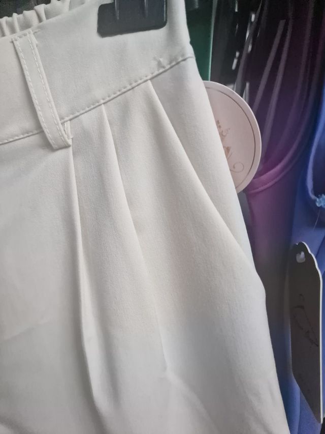 Pantalón corto de mujer