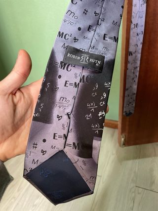 Corbata Albert Einstein E=mc2 NUEVA