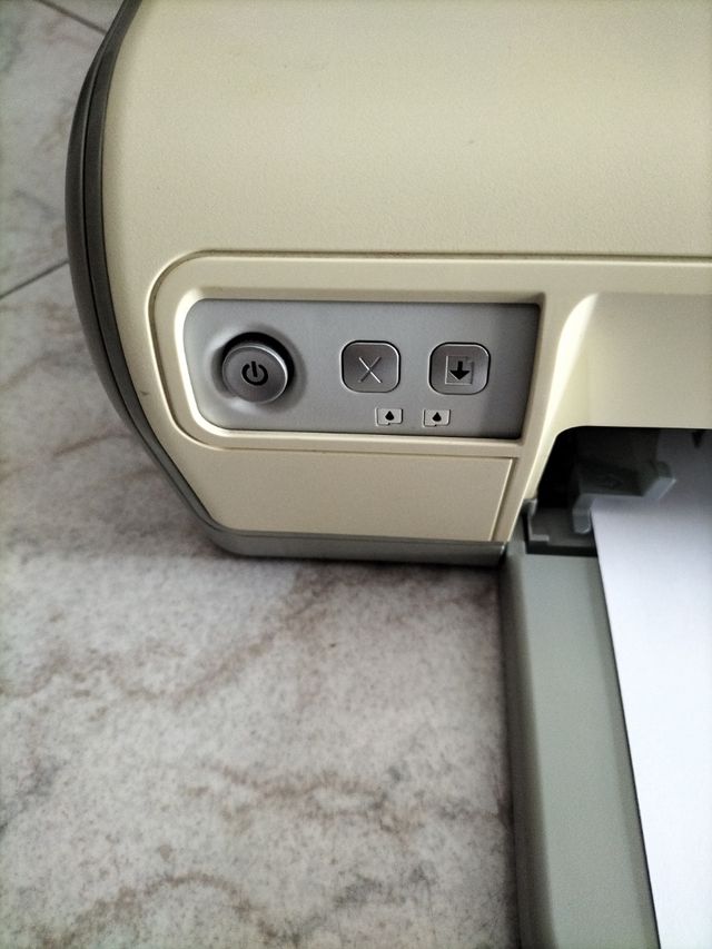 Stampante HP deskjet D2560