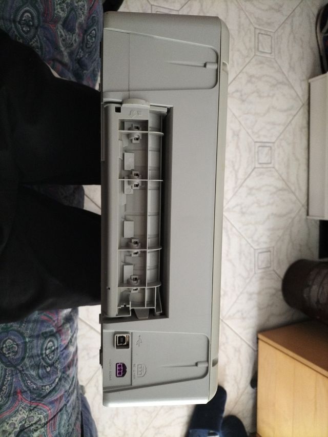 Stampante HP deskjet D2560