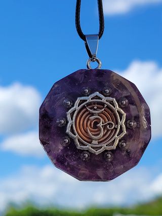orgonite 7°chakra ametista