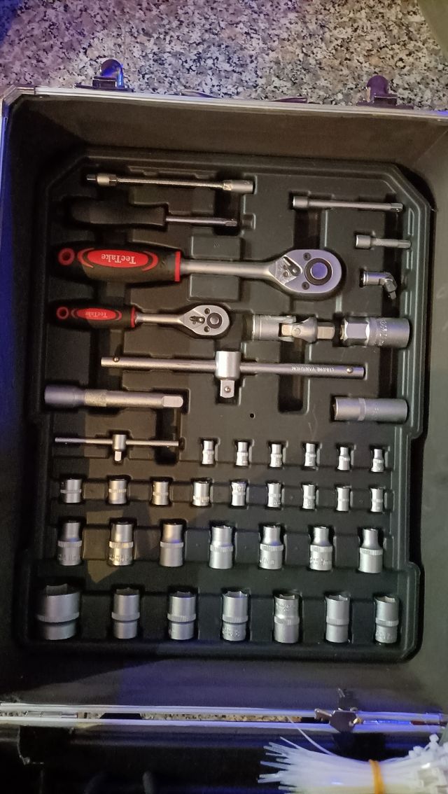 Arnesi da lavoro ,nuovi