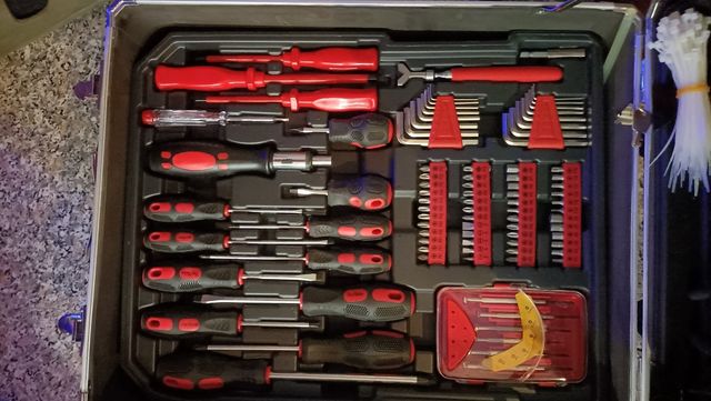 Arnesi da lavoro ,nuovi