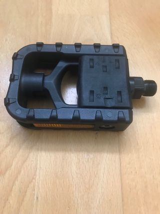 Pedal plegable izquierdo NUEVO