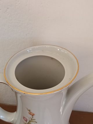 Caffettiera e lattiera romantica